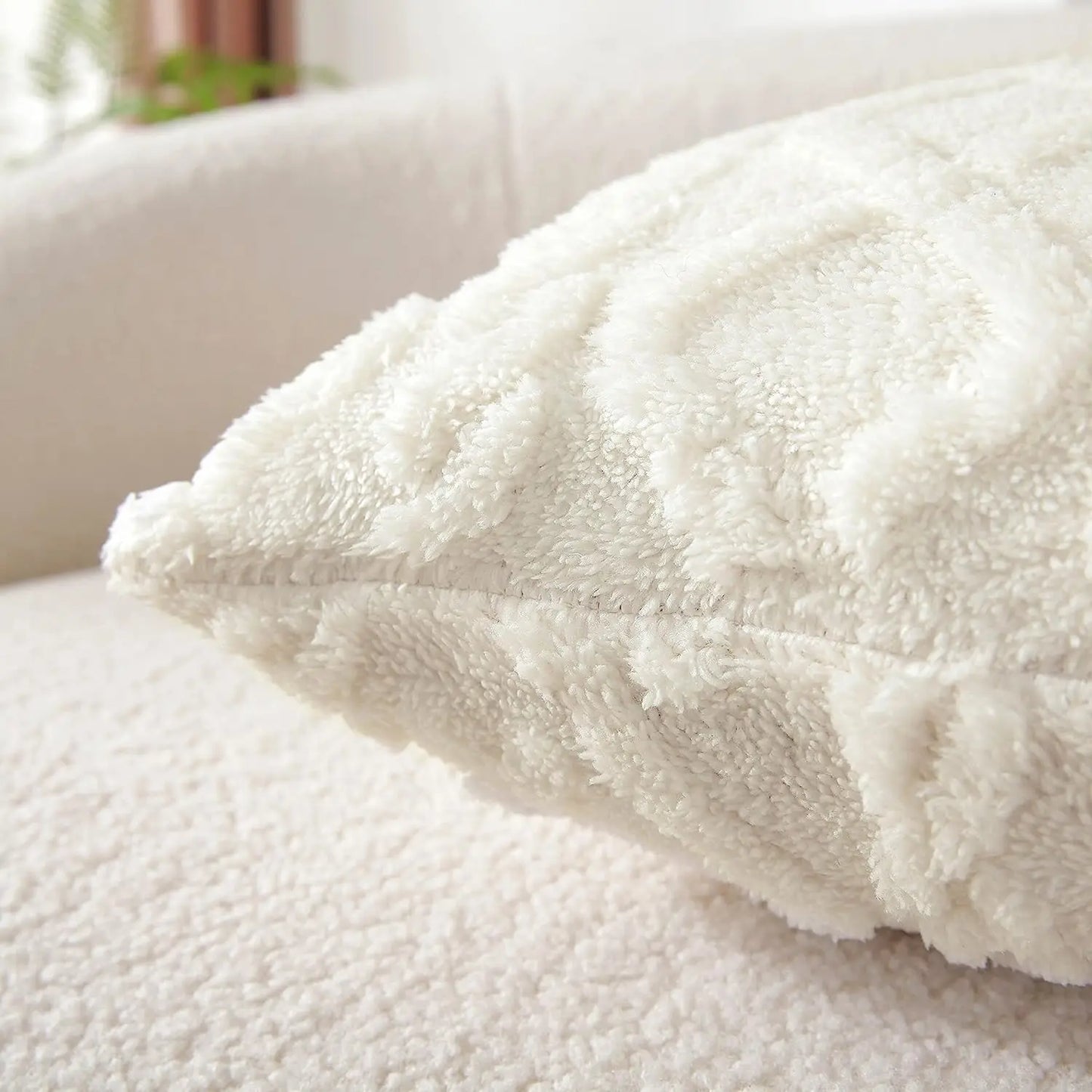 Velvera Plush Wool Cushion Cover