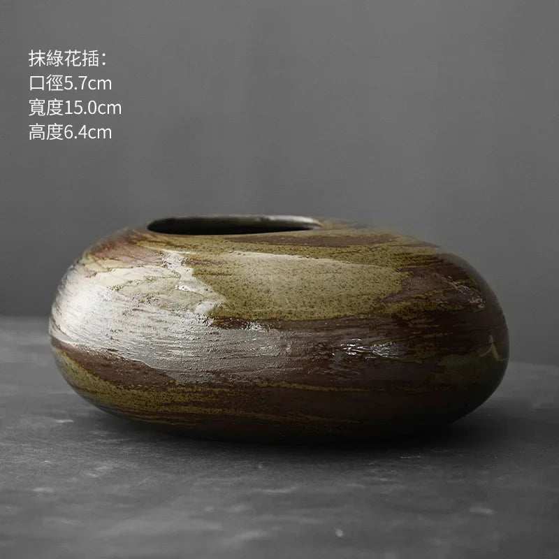 Zen Pebble – Handcrafted Wabi-Sabi Stoneware Vase