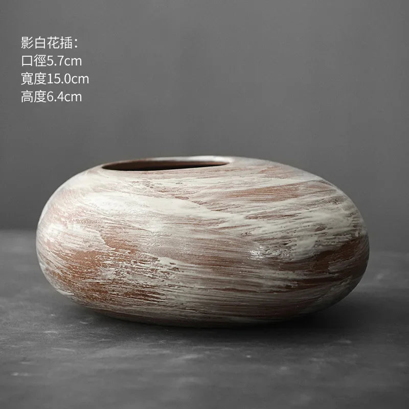 Zen Pebble – Handcrafted Wabi-Sabi Stoneware Vase